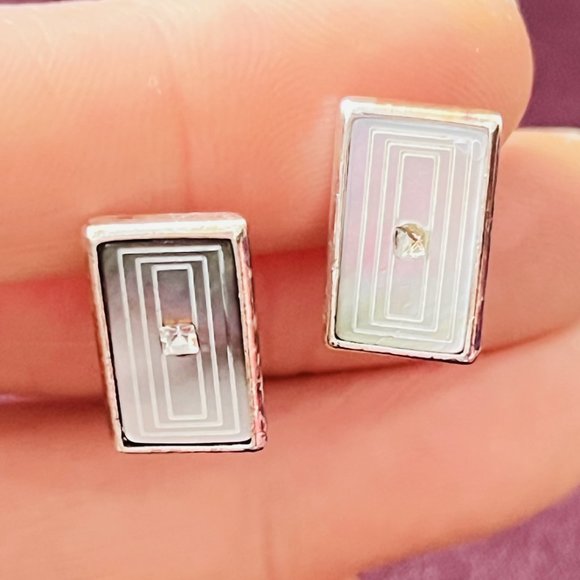 Vintage MONET Natural Rainbow Mother of Pearl Shell  Clip Earrings w/Rhinestone - Picture 2 of 5